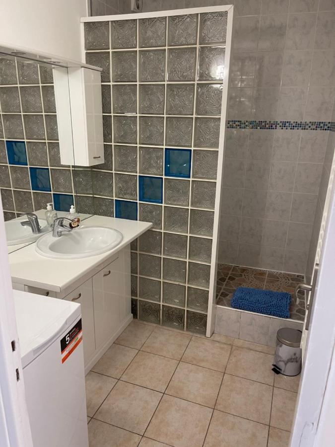 appartement charme T2 cassis plein centre Extérieur photo